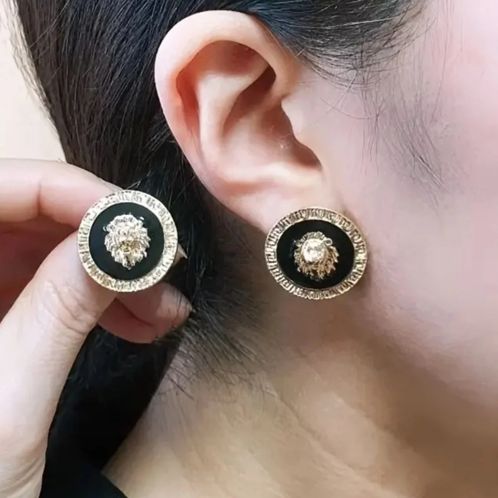 Lion Head White Enamel Gold Tone Stud Earrings Medallion Style NWT